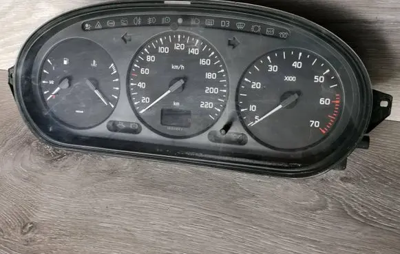 Renault Scenic I Speedometer (instrument cluster)