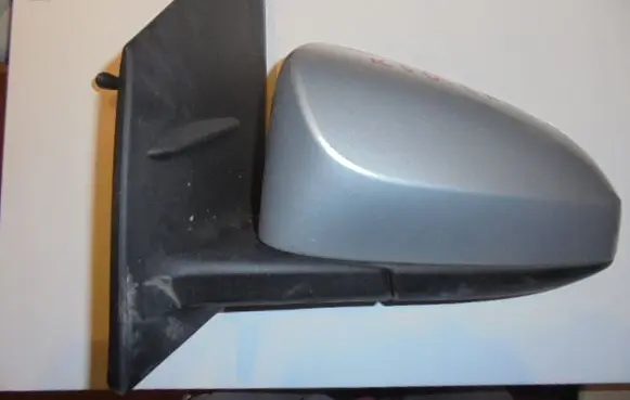 Peugeot 108 Manual wing mirror 