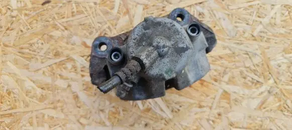 BMW 5 E39 Front brake caliper 6022296