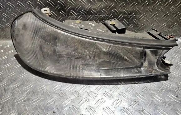 Ford Mondeo MK II Headlight/headlamp 1305235323 1305615035