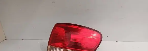 Toyota Avensis Verso Rear/tail lights