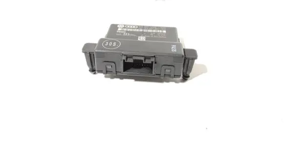 Audi A3 S3 8P Gateway control module 1K0907530G 1K0907951