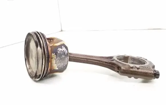 Volkswagen Polo Piston with connecting rod AZQ