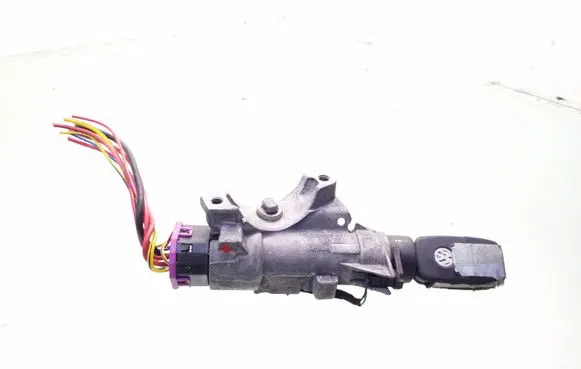 Volkswagen PASSAT B5 Ignition lock 4B0905851