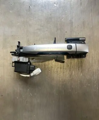 Subaru Forester SH Front door exterior handle 8999130040 8G06