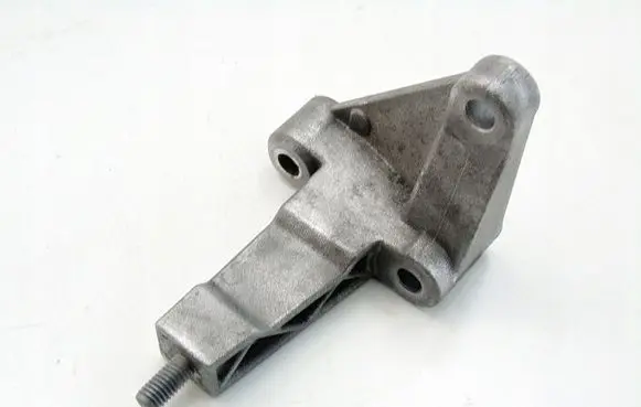 BMW 6 E63 E64 Engine mount bracket 7521835