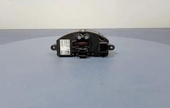 BMW 2 F44 Heater blower motor/fan resistor 7952061