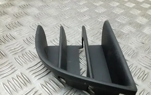 Skoda Octavia Mk2 (1Z) Front bumper lower grill 1Z0853665C