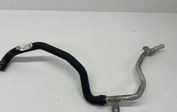 Engine coolant pipe/hose