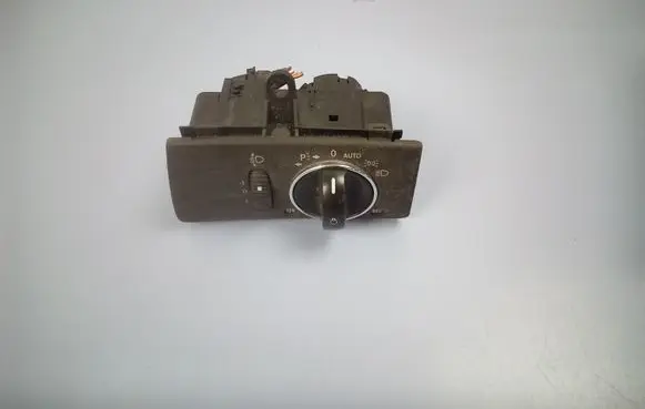 Mercedes-Benz E W211 Light switch 2115451104 04056075