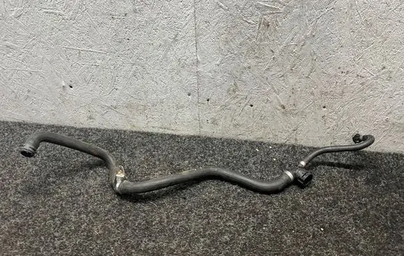 Mercedes-Benz SL R231 Engine coolant pipe/hose A2315013582