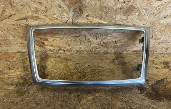 Mercedes-Benz ML W166 Radio/GPS head unit trim A1666800317