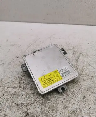 Volvo V70 Xenon control unit/module 6948180 6261110499 W3T13271