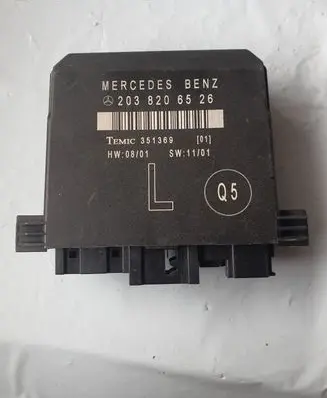 Mercedes-Benz C W203 Door control unit/module 2038206526