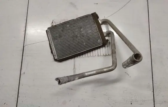 Hyundai Tiburon Heater blower radiator 