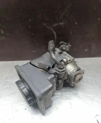 BMW 3 E46 Power steering pump 1095748
