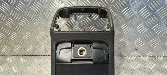 Audi A5 8T 8F Rear air vent grill 8K0864376