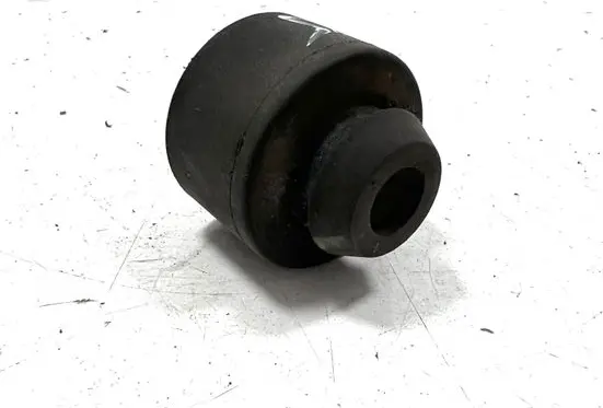 Citroen C5 Radiator mount bracket