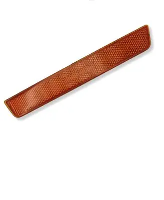 Dodge Challenger Front reflector J008256