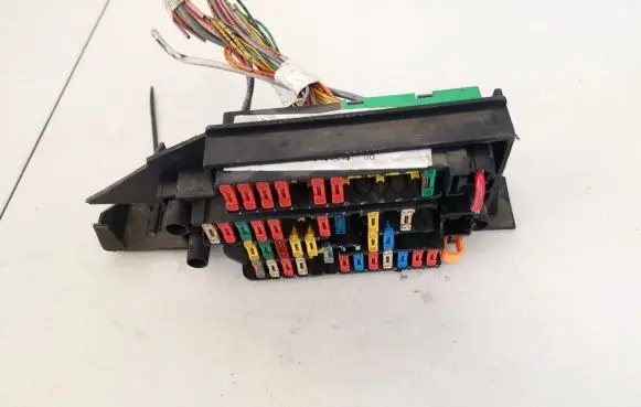 Peugeot 406 Fuse box set 9638446480