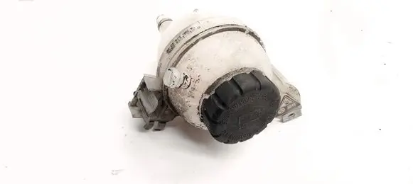 Mercedes-Benz C W205 Coolant expansion tank/reservoir A2225000549