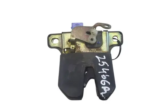 Audi A4 S4 B5 8D Tailgate/trunk/boot lock/catch/latch 4B5827505D