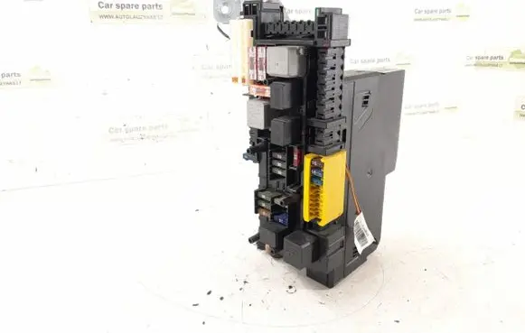 Mercedes-Benz C W204 Fuse box set 2049006401 2049001202