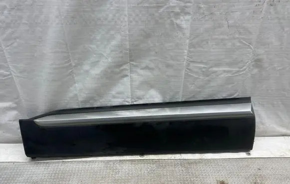 Hyundai Santa Fe Front door trim (molding) 