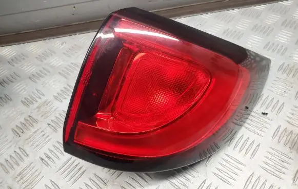 Chrysler Pacifica Rear/tail lights P68229028AB