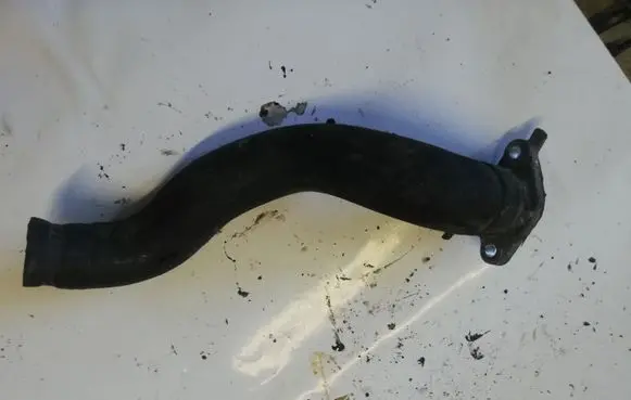 Nissan X-Trail T30 Engine coolant pipe/hose NOCODE