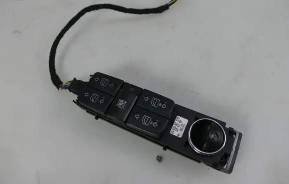 Mercedes-Benz S W220 Electric window control switch A2208213179