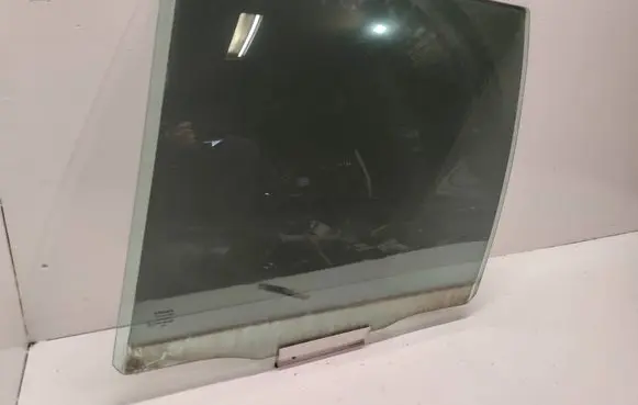Volvo XC90 Rear door window glass 43R001582 AS2M3240DOT682
