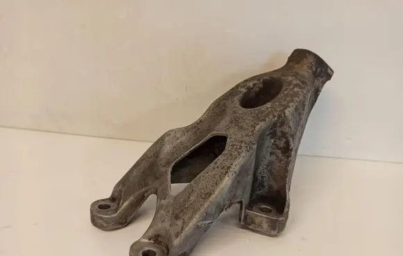 Audi A4 S4 B8 8K Engine mounting bracket 8K0199307AP