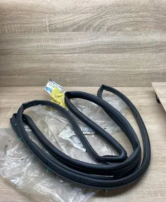 Front door rubber seal