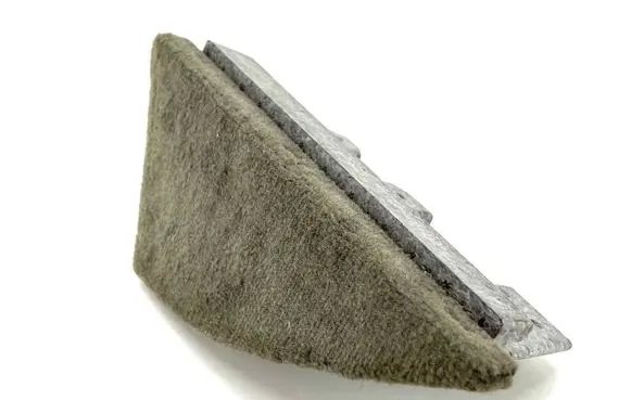Trunk/boot lower side trim panel