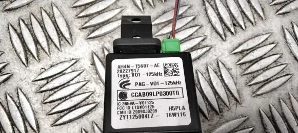 Volvo V70 Ignition key card reader 28227917
