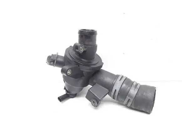 Mercedes-Benz E W212 Thermostat/thermostat housing A6512000615
