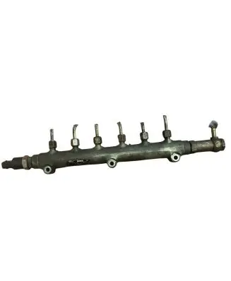 Volvo V70 Fuel main line pipe 8658252 0445215010 003668