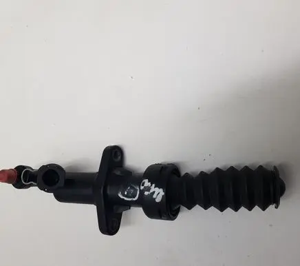 Peugeot 3008 I Clutch slave cylinder 