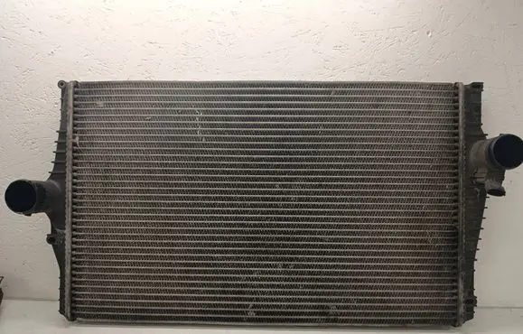 Volvo XC90 Coolant radiator 94071288 30748808