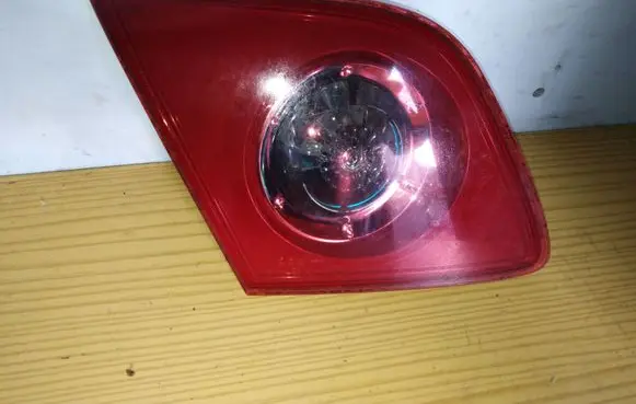 Mazda 3 I Tailgate rear/tail lights P2913L