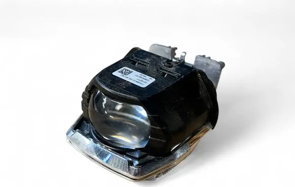 BMW M5 F90 Headlight part 10390164140 20190717 106600490721