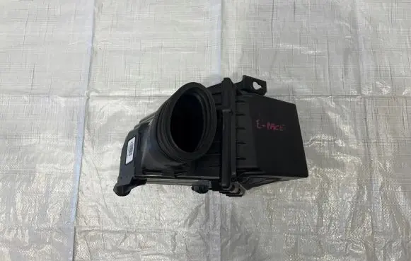 Jaguar E-Pace Air filter box GJ329600AE