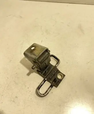 Audi Q7 4L Rear door lower hinge 4L0833411