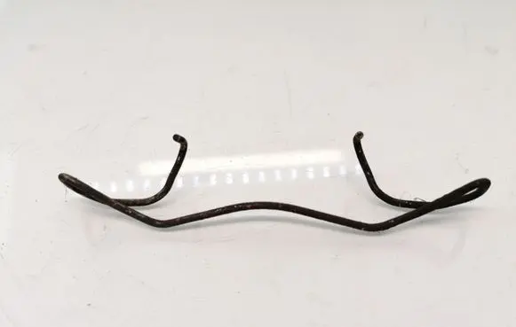 Volkswagen PASSAT B5 Front brake pad spring 