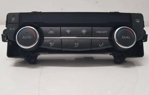 Nissan Qashqai Climate control unit 275004EA0A