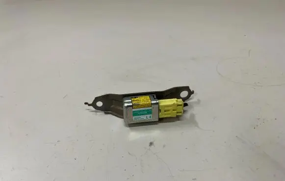 Toyota Prius (XW20) Airbag deployment crash/impact sensor 8983447020