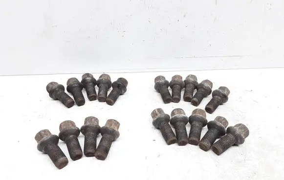 Mercedes-Benz E W211 Nuts/bolts 