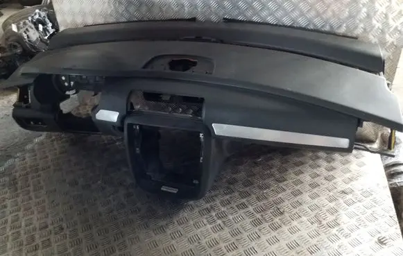 Mercedes-Benz R W251 Dashboard A2516800987