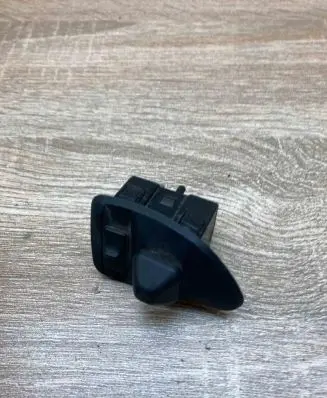 BMW 3 E36 Wing mirror switch 1387281 03200003